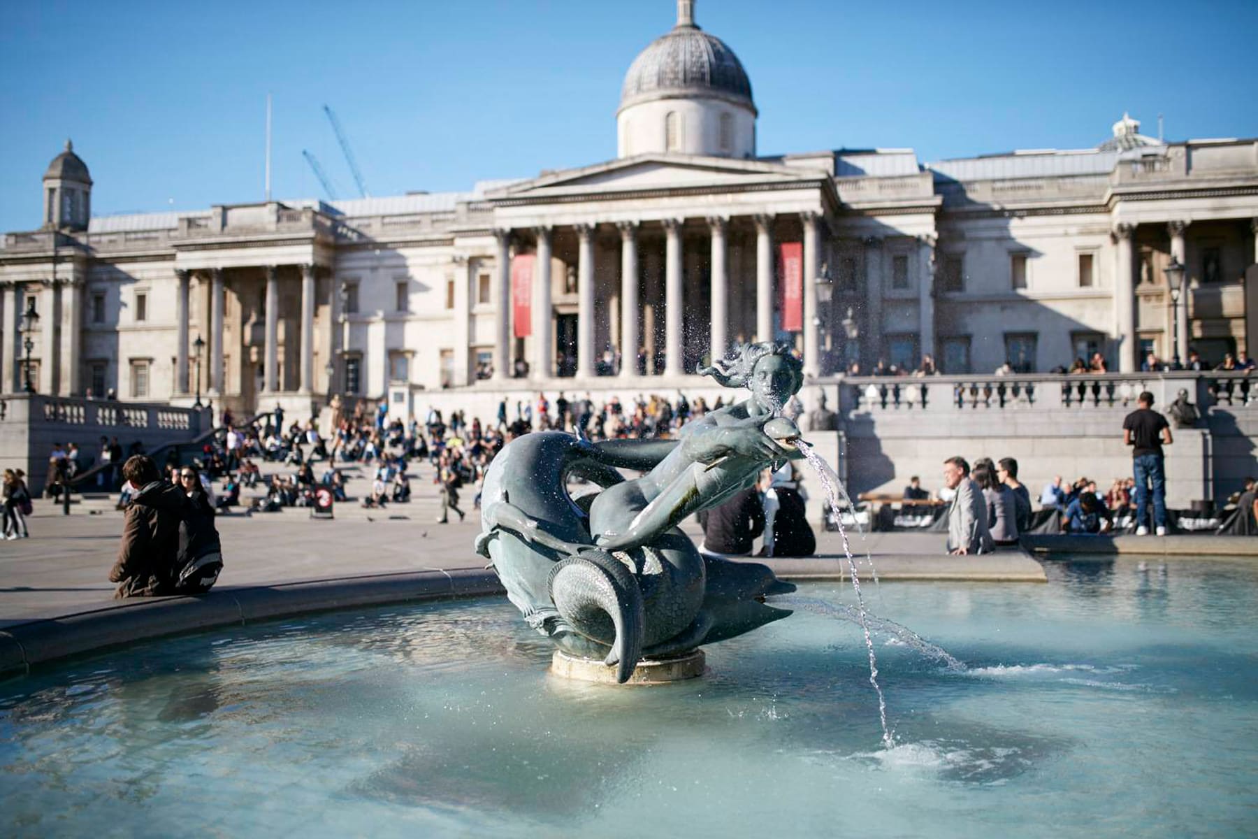 luggage storage trafalgar square