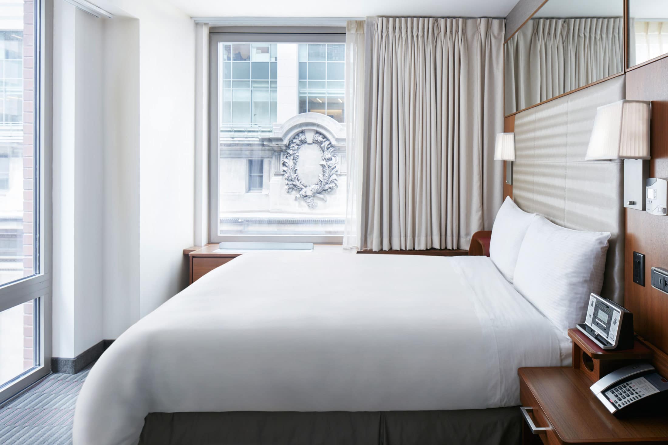 Rooms & Suites Near Grand Central | Club Quarters Hotel