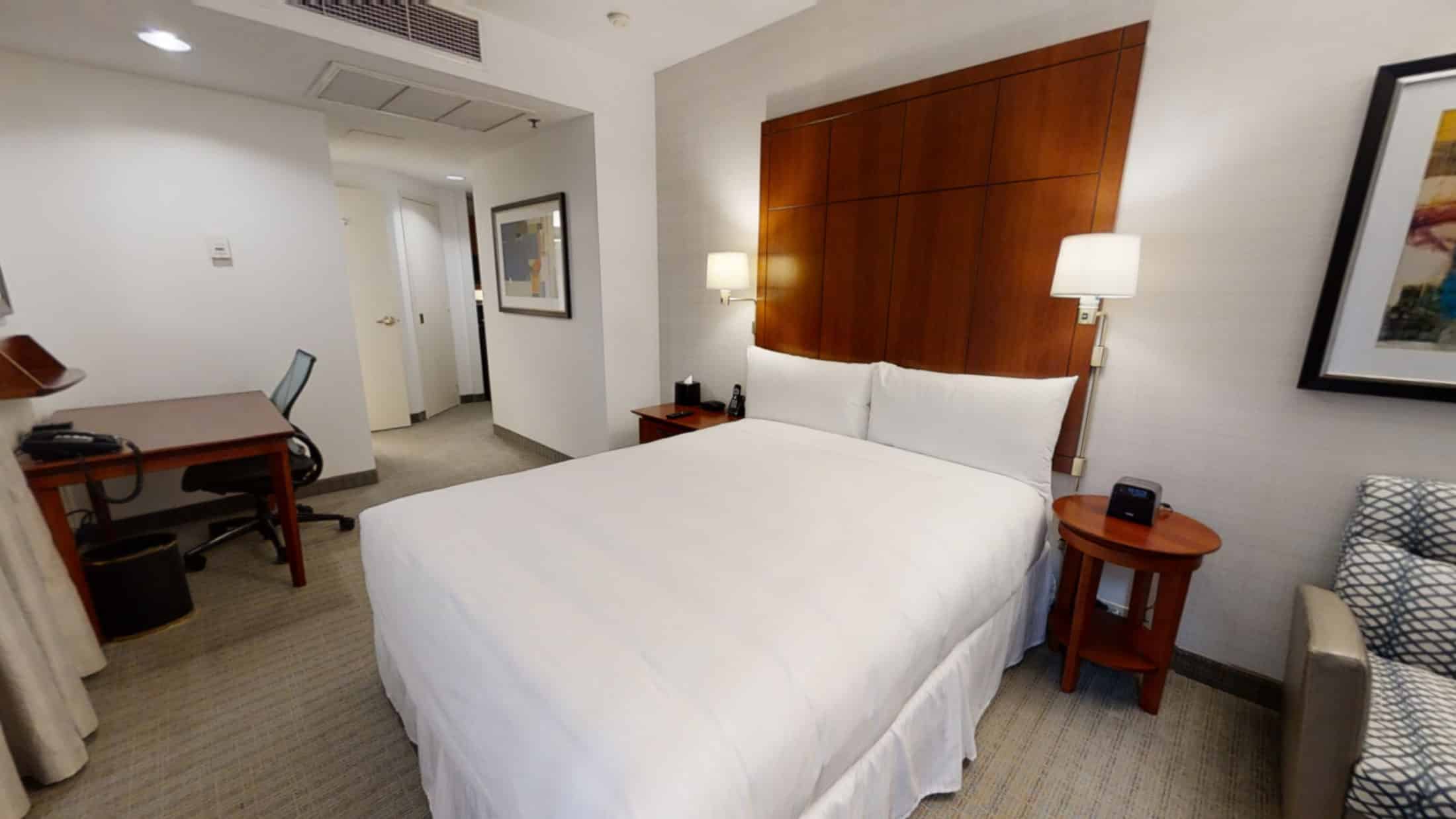 Central Loop - Club Quarters - Chicago Loop Hotels